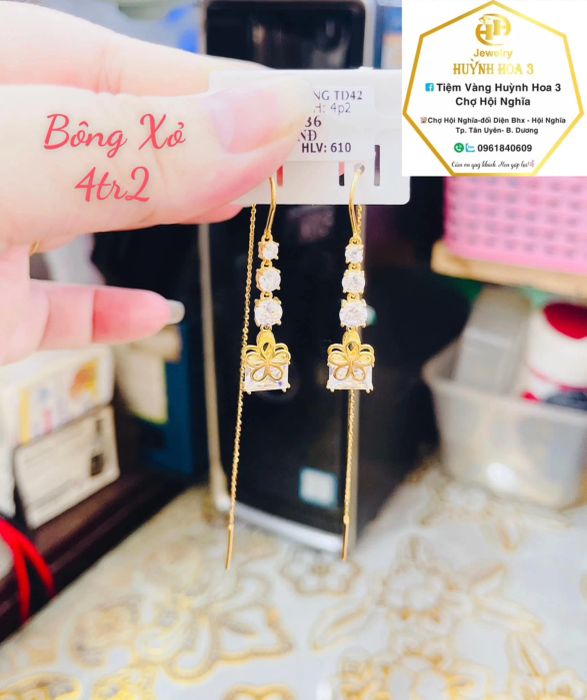 Không gian sang trọng và bộ sưu tập độc đáo tại Huỳnh Hoa Jewelry