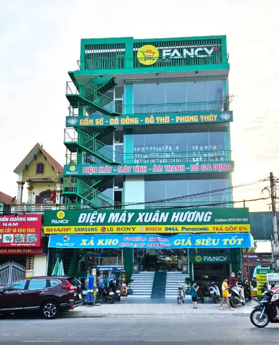 Không gian trưng bày sang trọng tại Điện máy Xuân Hương Fancy