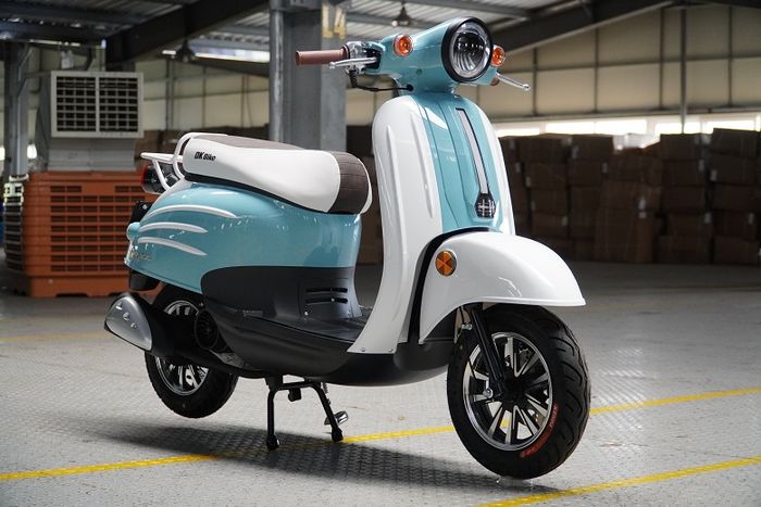 Xe ga DK Bike ảnh 1 - Hình ảnh đầu tiên giới thiệu thiết kế cân đối, đường nét hiện đại cùng màu sắc trẻ trung đặc trưng của thương hiệu Việt chất lượng cao.