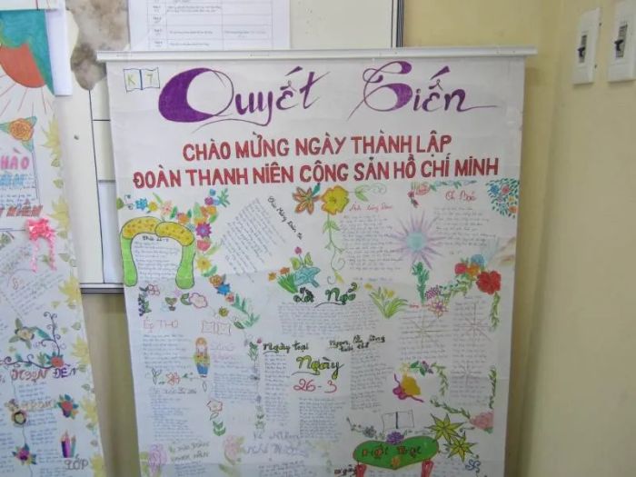 Báo tường chủ đề Tự hào, biết ơn hình ảnh 1