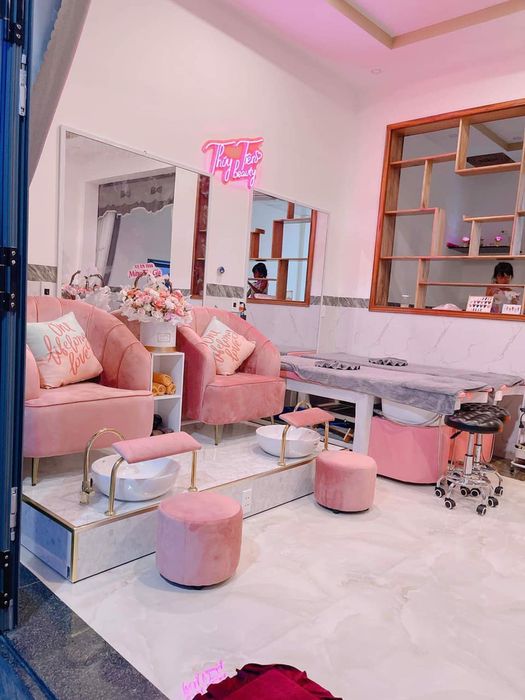 Bộ sưu tập ghế nail cao cấp từ Hưng Thịnh Phát
