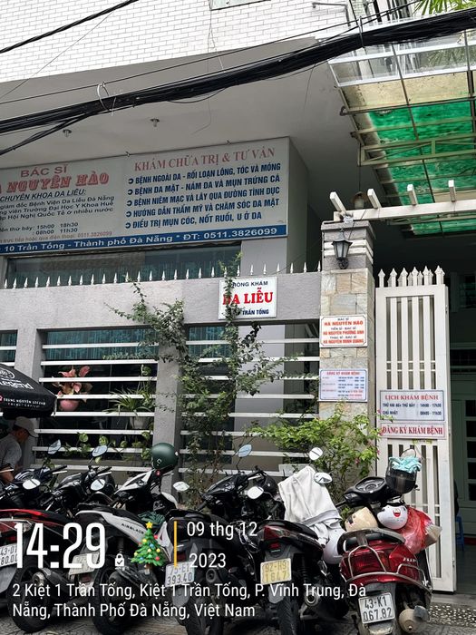 Hình ảnh thực tế Bác sĩ Hà Nguyên Hào tại phòng khám