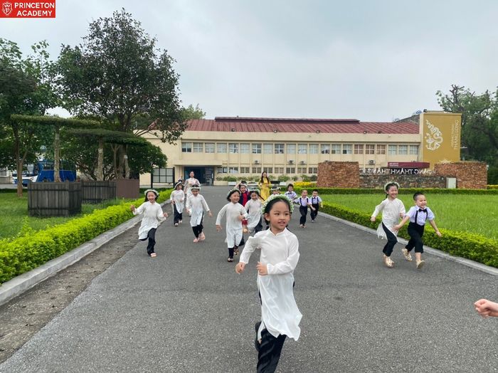Hoạt động vui chơi sáng tạo của bé tại Trường mầm non Princeton Academy - Ảnh 2
