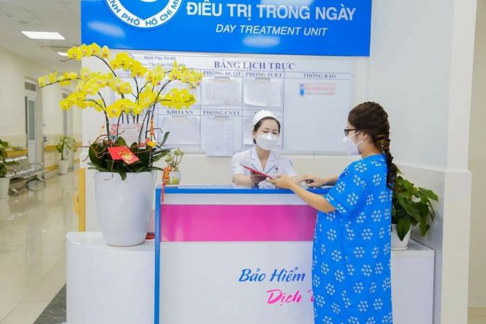 Hình ảnh đội ngũ y bác sĩ chuyên nghiệp tại Phòng Khám Trọng Bích