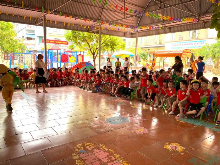 Góc sáng tạo nghệ thuật đầy màu sắc tại Trường Mầm non Thị trấn Cát Hải