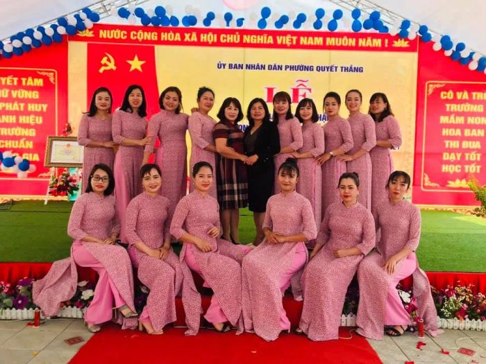 Hình ảnh hoạt động vui chơi ngoài trời tại Trường Mầm Non Hoa Ban