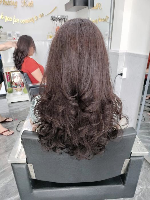 Hình ảnh không gian sang trọng tại Salon Phương Kiệt