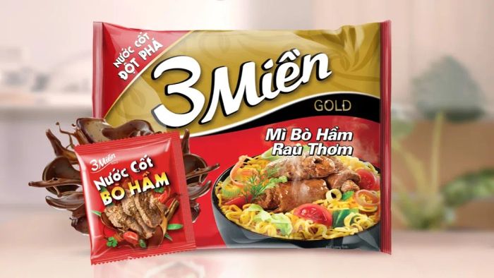 Hình ảnh chân thực Mì 3 Miền Bò Hầm Rau Thơm - Góc nhìn cận cảnh