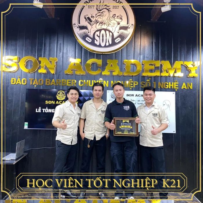 Không gian đào tạo barber chuyên nghiệp tại SƠN BARBER