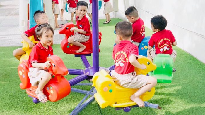 Khu vui chơi sáng tạo tại Trường Mầm non Hoa Anh Đào - Ảnh 2