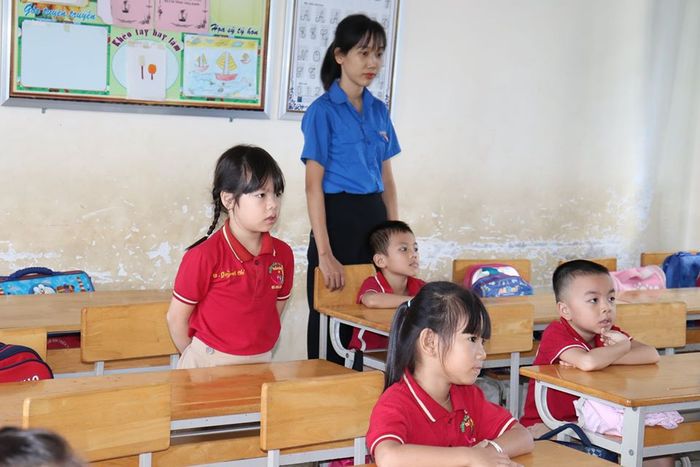 Hình ảnh các bé vui chơi sáng tạo tại khuôn viên Trường Mầm Non Thần Đồng