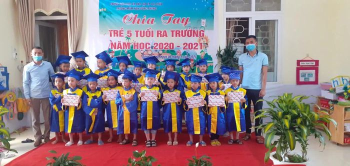 Hoạt động giáo dục thực tế theo phương pháp Montessori