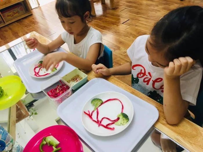 Hình ảnh hoạt động vui chơi tại Mầm non Bé Ong Lào Cai