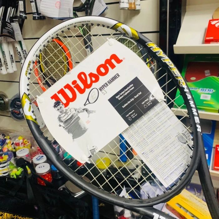 Hình ảnh chân thực về dòng vợt Tennis Wilson cao cấp