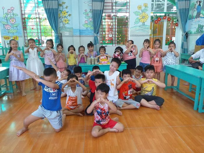 Những giờ học sáng tạo đầy hứng khởi của bé tại Mầm Non Quốc Tế