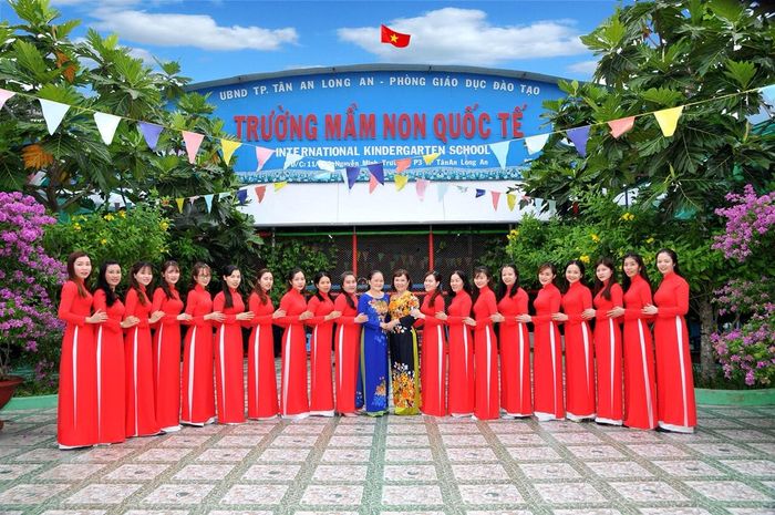 Khuôn viên xanh mát và cơ sở vật chất hiện đại tại Mầm Non Quốc Tế TP Tân An