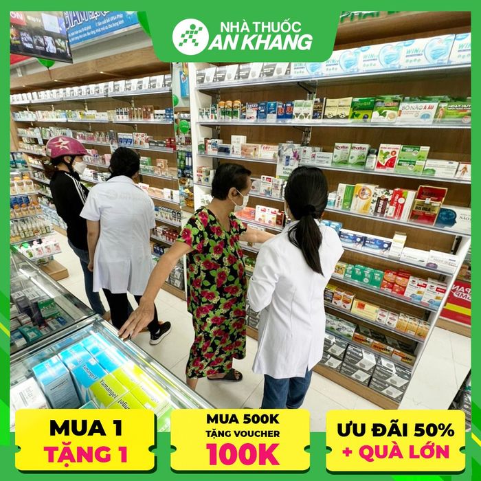 Quầy thuốc được sắp xếp khoa học tại Nhà Thuốc An Khang