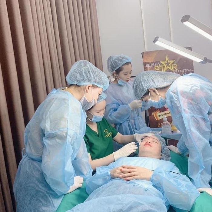 Thẩm Mỹ Quốc Tế Thảo Tây hình ảnh 2