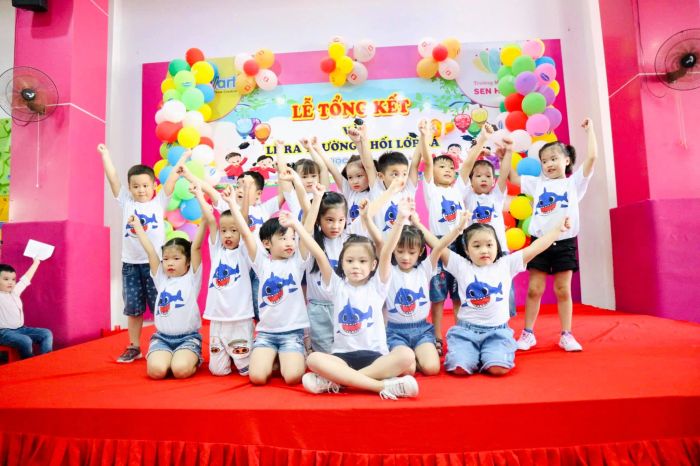Hình ảnh Trường Mầm Non Sen Hồng - Sân chơi ngoài trời xanh mát