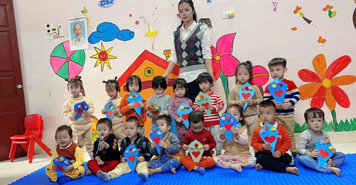 Hoạt động vui chơi sáng tạo của bé tại Mầm non Nhật Minh