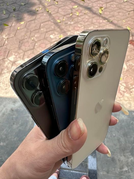 Hình ảnh đội ngũ kỹ thuật viên chuyên nghiệp tại Kiều Huy Mobile