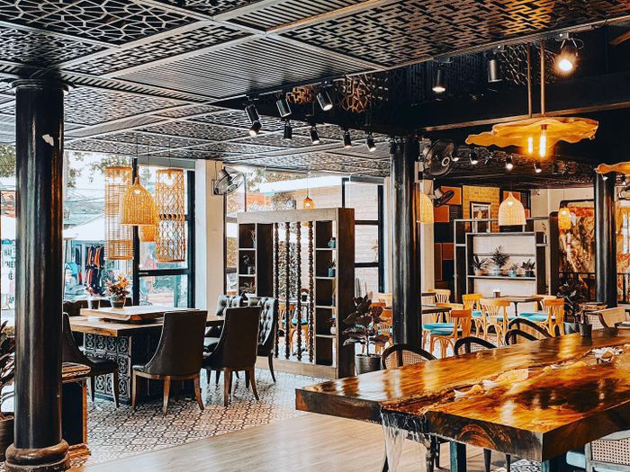 Góc làm việc sang trọng tại L'Amour Coffee