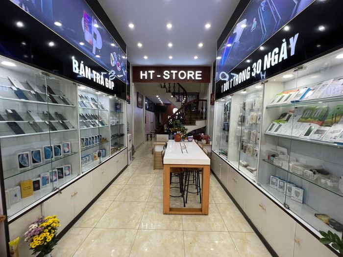 Hình ảnh thực tế tại HT - Store