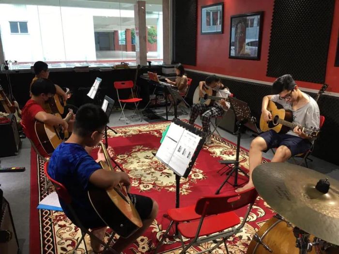 Giang Guitar Music Center - Hình ảnh 1
