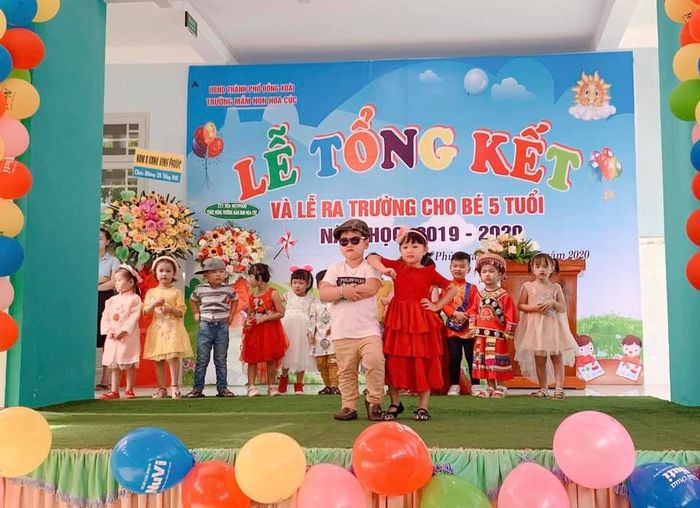 Hình ảnh hoạt động học tập sáng tạo tại Hoa Cúc