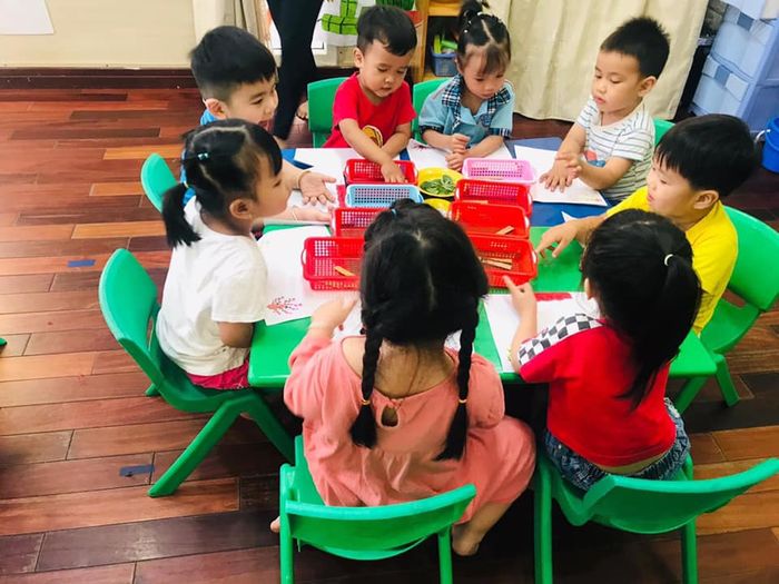 Thiên Anh qua ống kính - Không gian học tập hiện đại hòa cùng những nụ cười trẻ thơ, tạo nên bức tranh giáo dục đầy cảm hứng