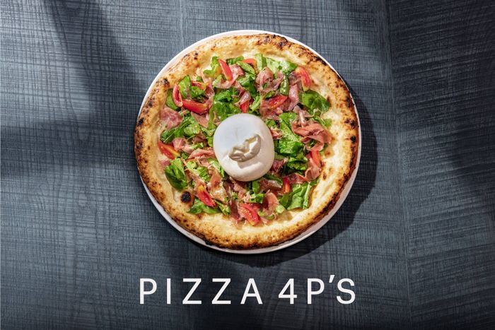 Hình ảnh không gian ấm cúng tại Pizza 4P's