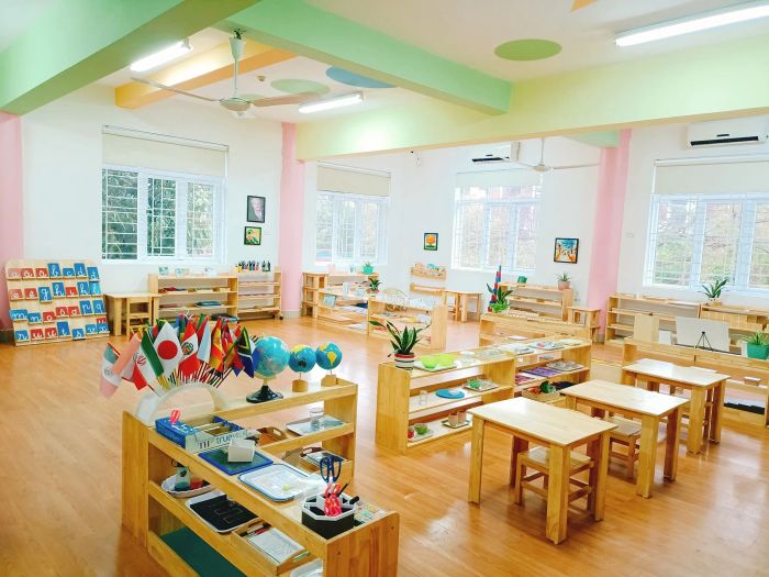 Hình ảnh hoạt động Montessori đầy hứng khởi tại Kinder Paradise