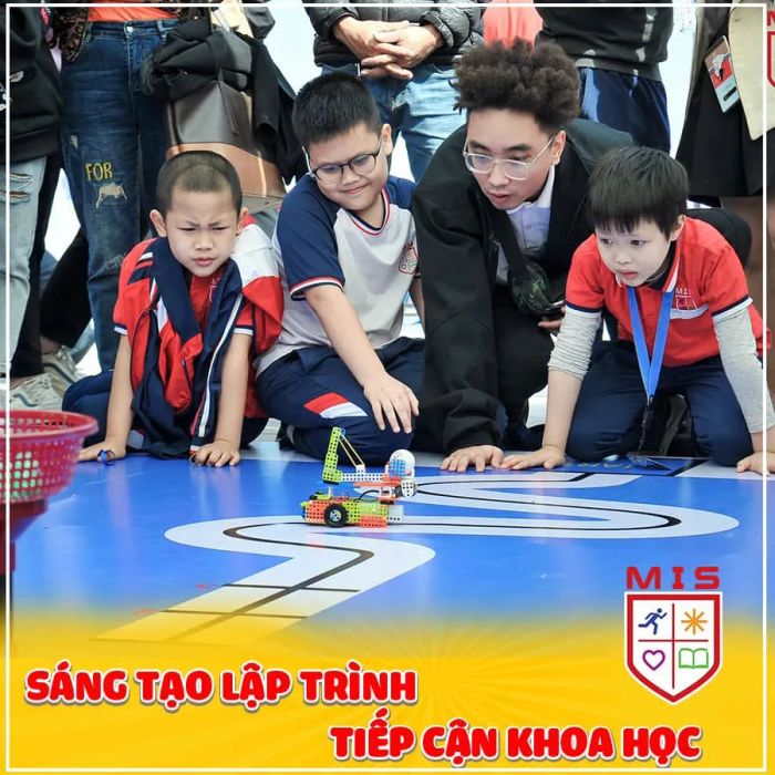 Hình ảnh sinh động về các dự án học tập và trải nghiệm thực tế tại Trang trại giáo dục PANDORA