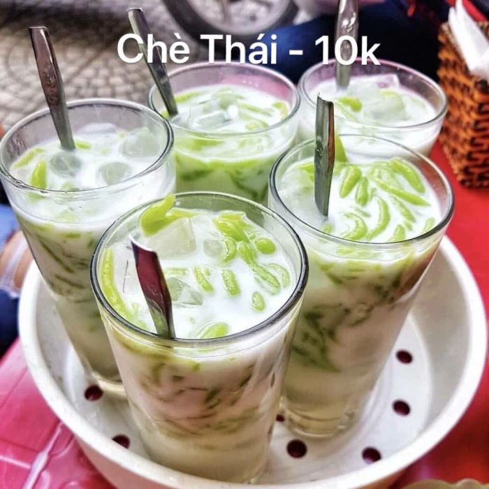 Hình ảnh No.195 Chè Thái & Bánh Mì Cay - Đặc sản Hải Phòng