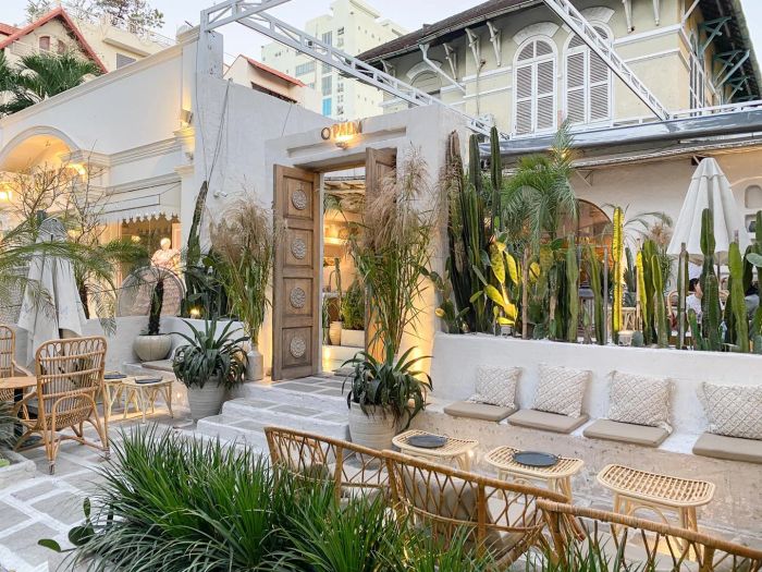 Góc sống ảo đầy nghệ thuật tại O'Palm Cafe