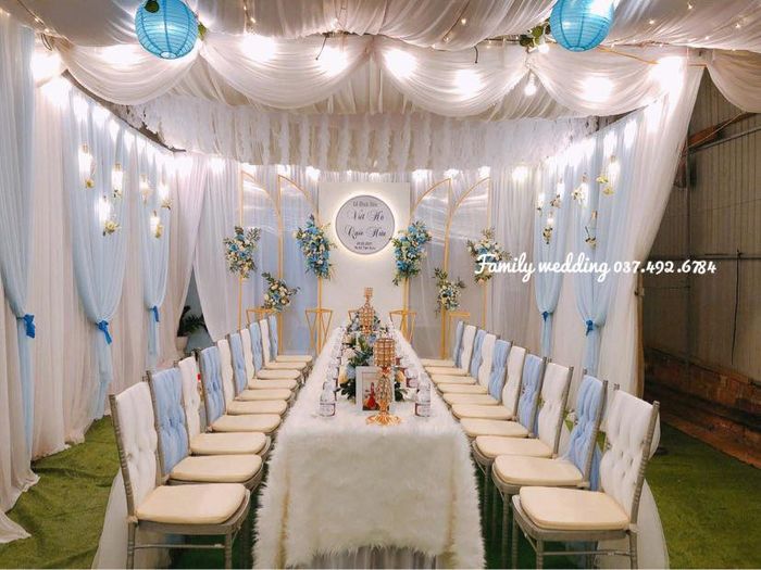 Hình ảnh không gian trang trí tiệc cưới sang trọng bởi Family Wedding