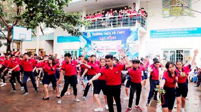 Hình ảnh cơ sở vật chất hiện đại tại Trường Lạc Hồng