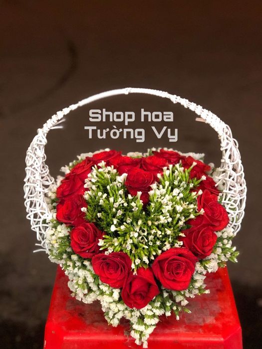 Những mẫu hoa nghệ thuật đầy sáng tạo tại Tiệm Hoa Tường Vy - Ảnh 3