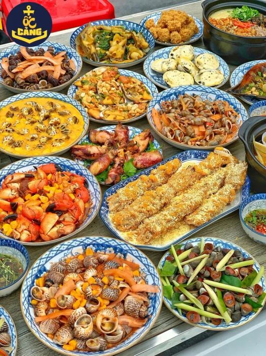 Không gian sang trọng và món ngon tại Ốc Cảng - Biểu tượng ẩm thực Hải Phòng