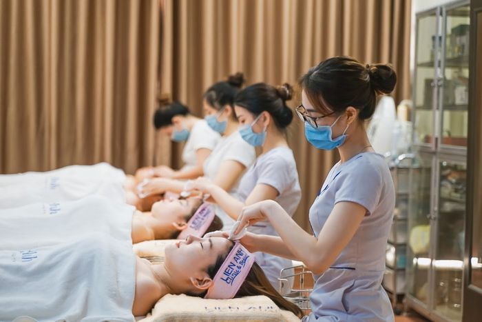 Quy trình tắm trắng thảo dược cao cấp tại Viện Thẩm Mỹ Liên Anh