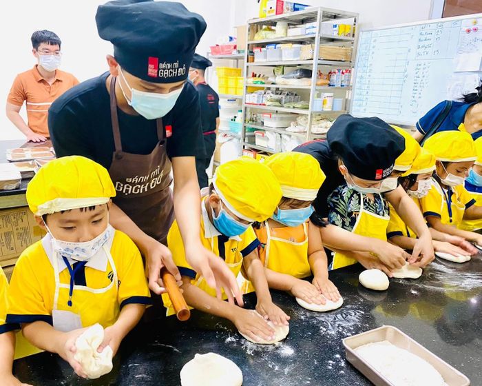 Khu vui chơi ngoài trời rộng rãi, an toàn
