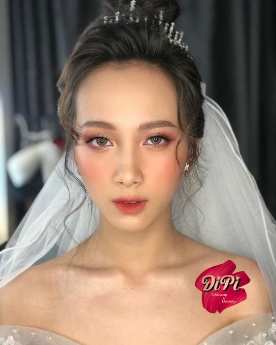 Tác phẩm nghệ thuật trang điểm cô dâu từ MakeUp DiPi