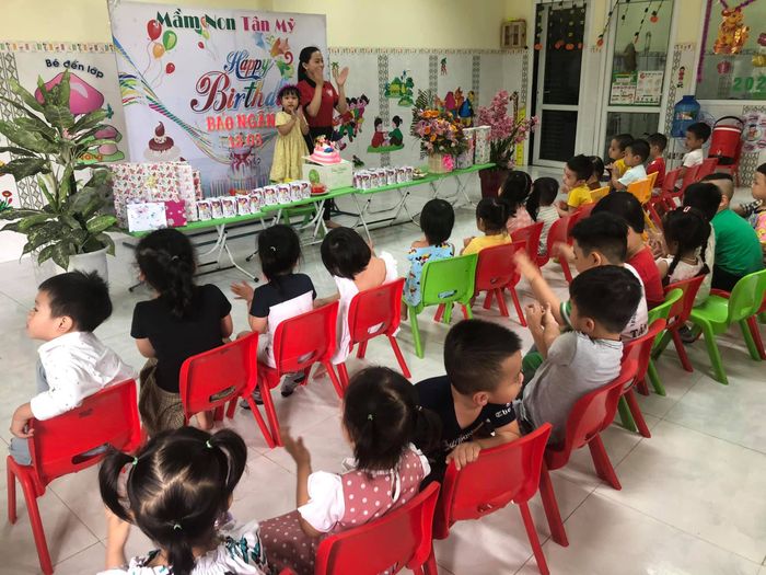 [Hình ảnh] Các hoạt động vui chơi phát triển thể chất