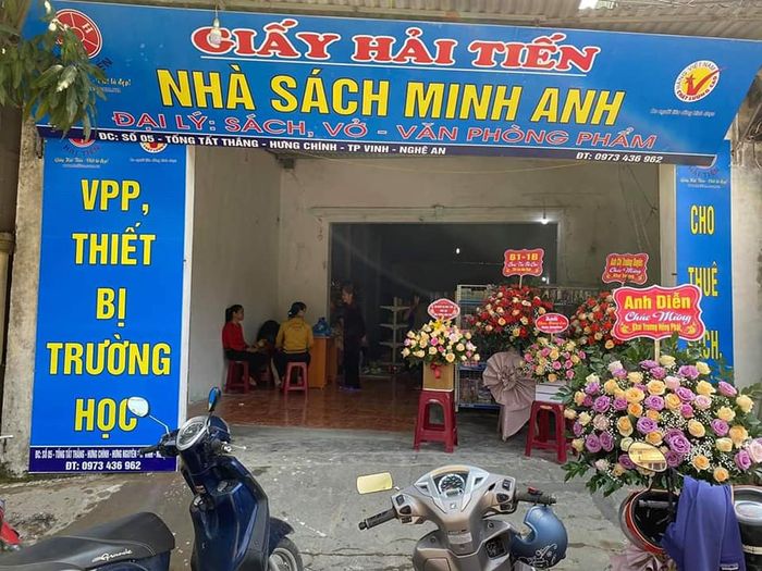 Góc đọc sách ấm cúng tại Nhà sách Minh Anh