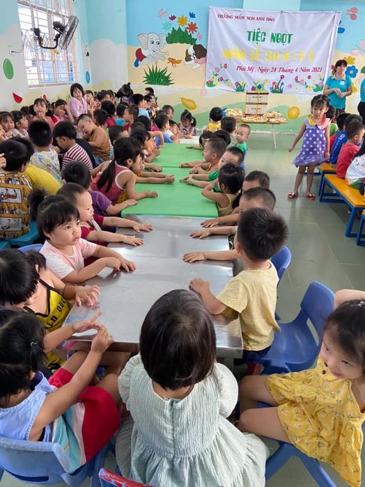 Những khoảnh khắc vui chơi đáng yêu của bé tại Trường Mầm Non Anh Đào Phú Mỹ
