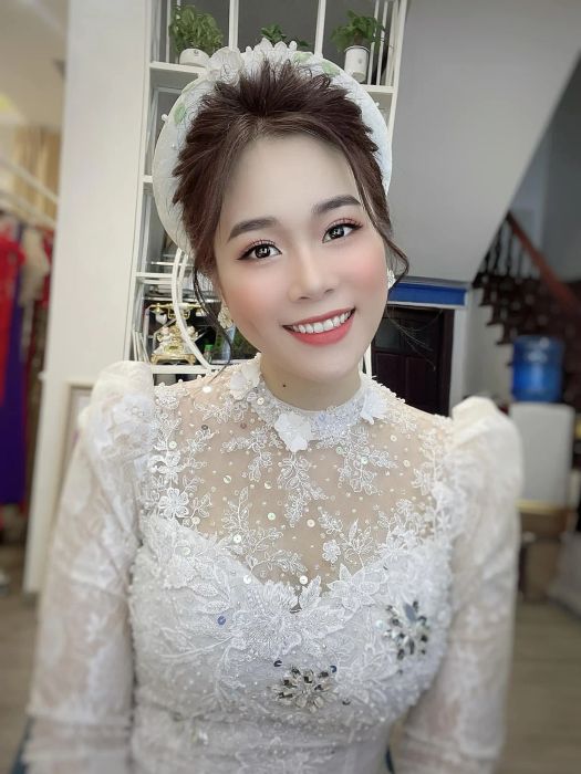 Tuyệt tác trang điểm cô dâu từ Studio Chiến Ngạn