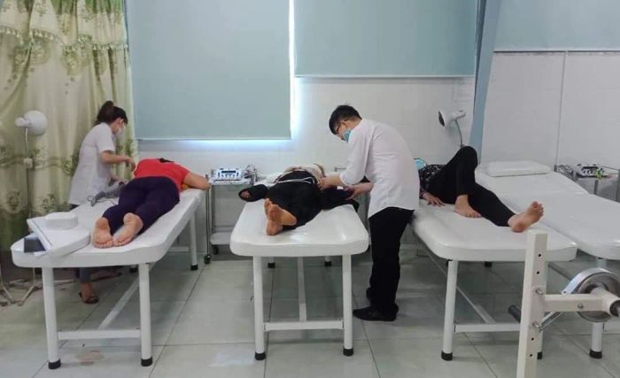 Hình ảnh quy trình khám chữa bệnh chuẩn y khoa và đội ngũ y bác sĩ giàu kinh nghiệm tại Tâm Y Sài Gòn