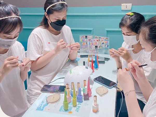 Không gian học tập hiện đại tại LAMIA Beauty Boutique