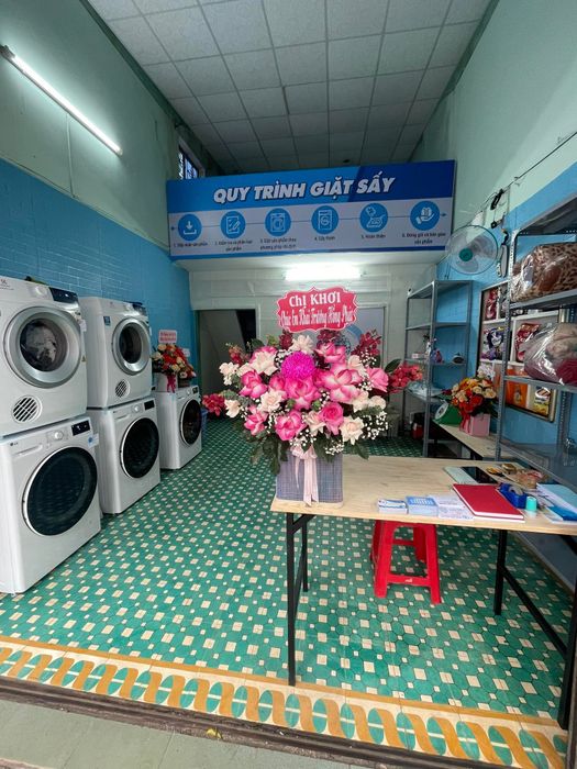 Không gian phục vụ chuyên nghiệp tại Giặt Sấy Clean - Ảnh 3