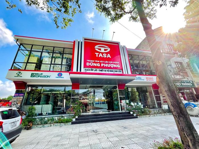 Không gian trưng bày ấn tượng tại Showroom Dũng Phượng